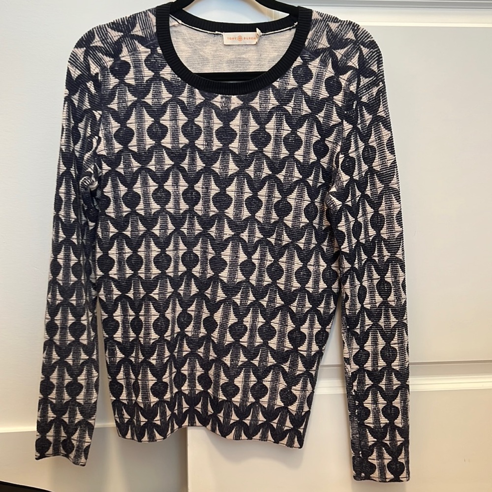 Tory Burch Sweater Style 32143652 Navy Blue and Egg Shell White Size Medium